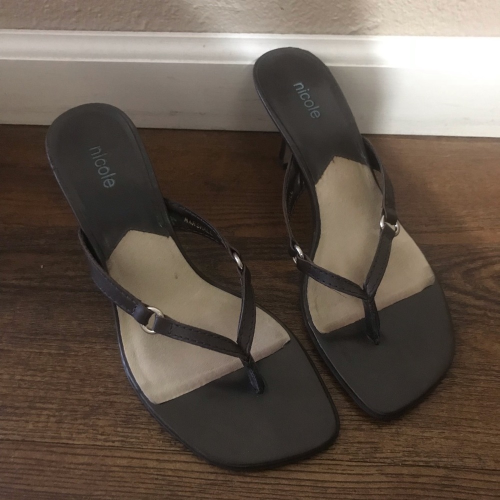 Women’s shoes